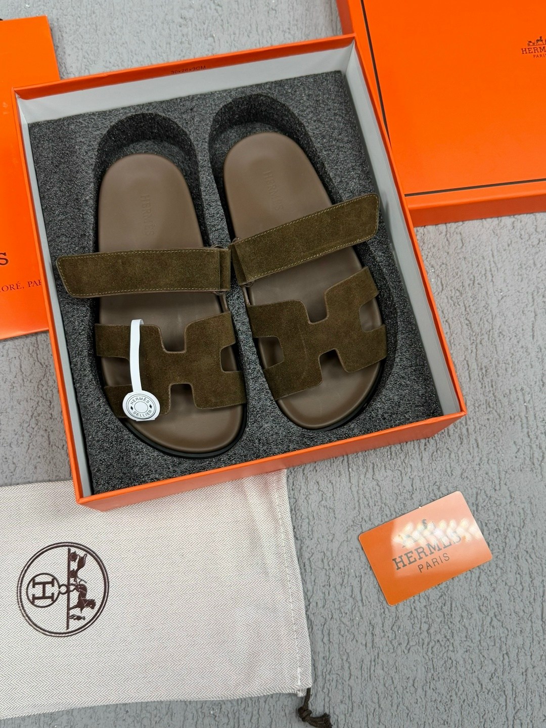 шлепанцы hermes,тапочки hermes,тапочки эрмес,шлепки эрмес,hermes сандалии