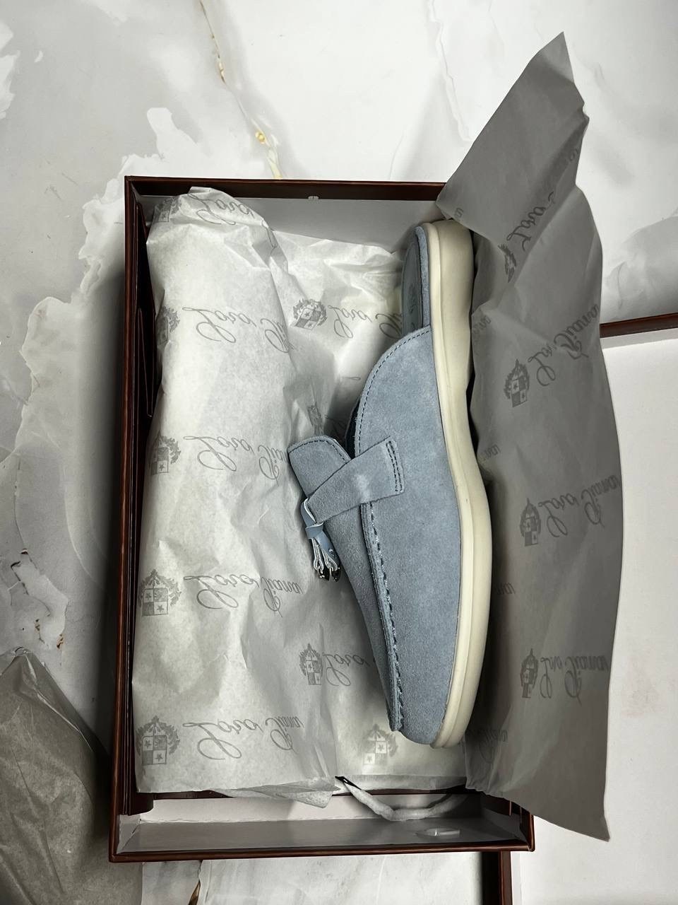 ,лоферы loro piana,замшевые лоферы,женские лоферы loro piana,лоферы из натуральной замши
