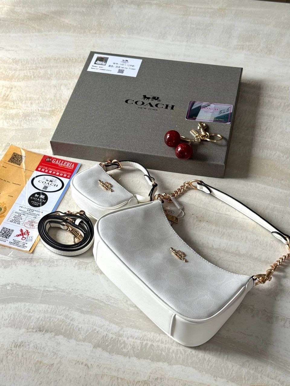 сумка женская coach,сумка coach,coach сумка на плечо,сумка coach белая,coach white shoulder bag