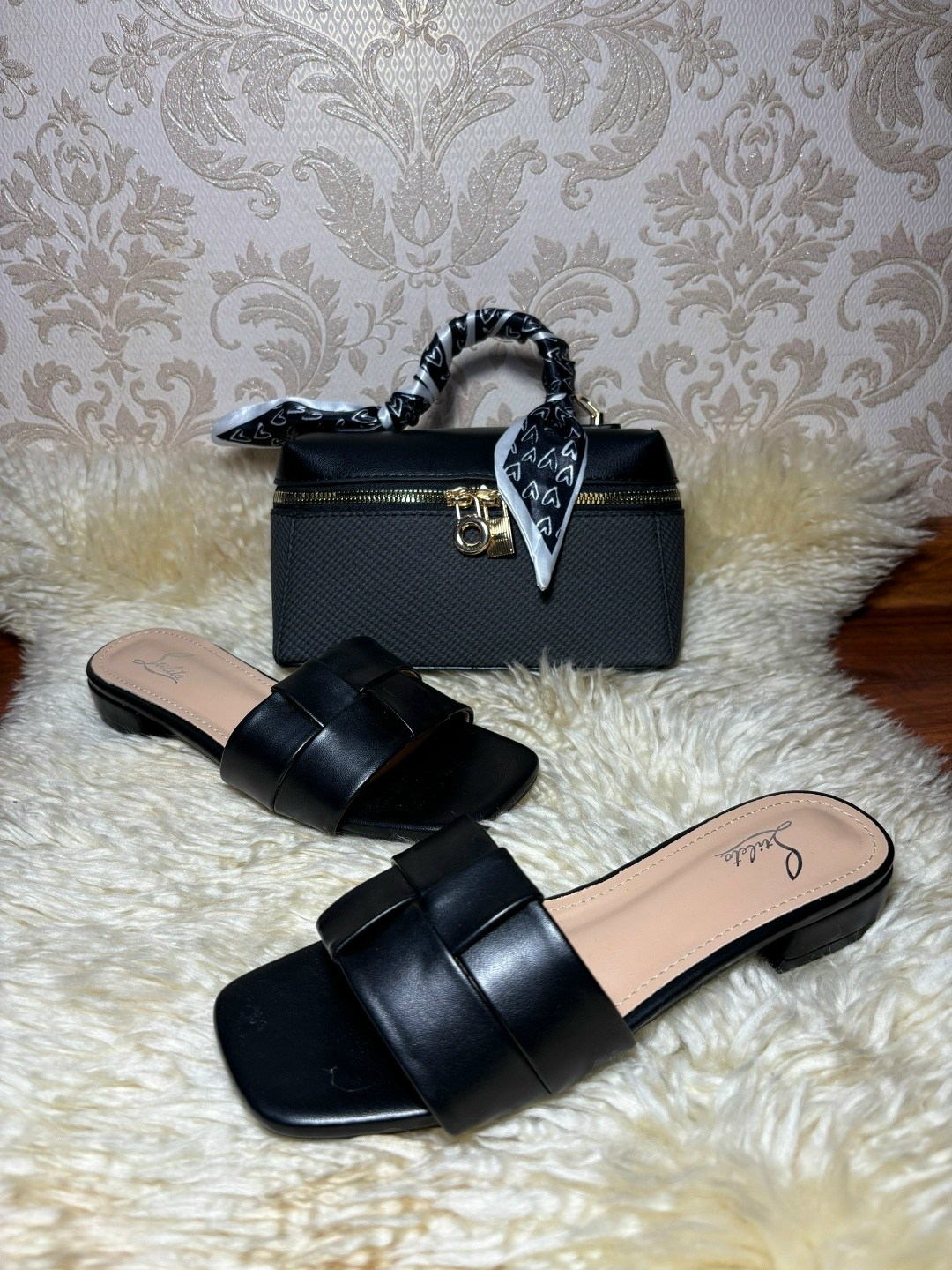 шлепанцы miu miu,шлепанцы коричневые miu miu,шлепанцы женские,шлепки miu miu,сандалии miu miu