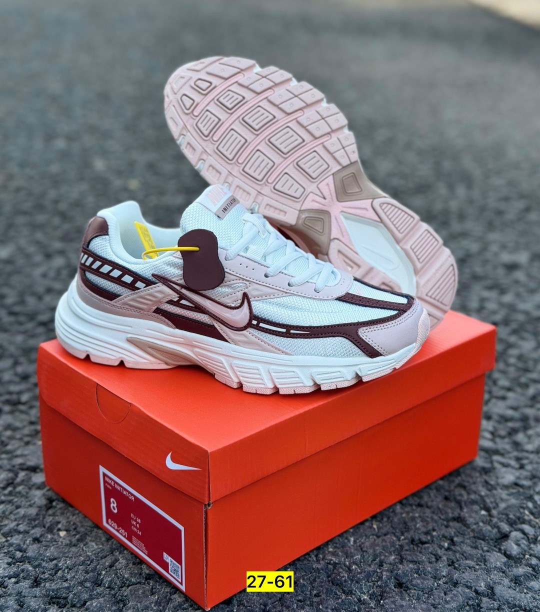 кроссовки,кроссовки для женщин,кроссовки nike,кроссовки мужские женские,кроссовки nike initiator