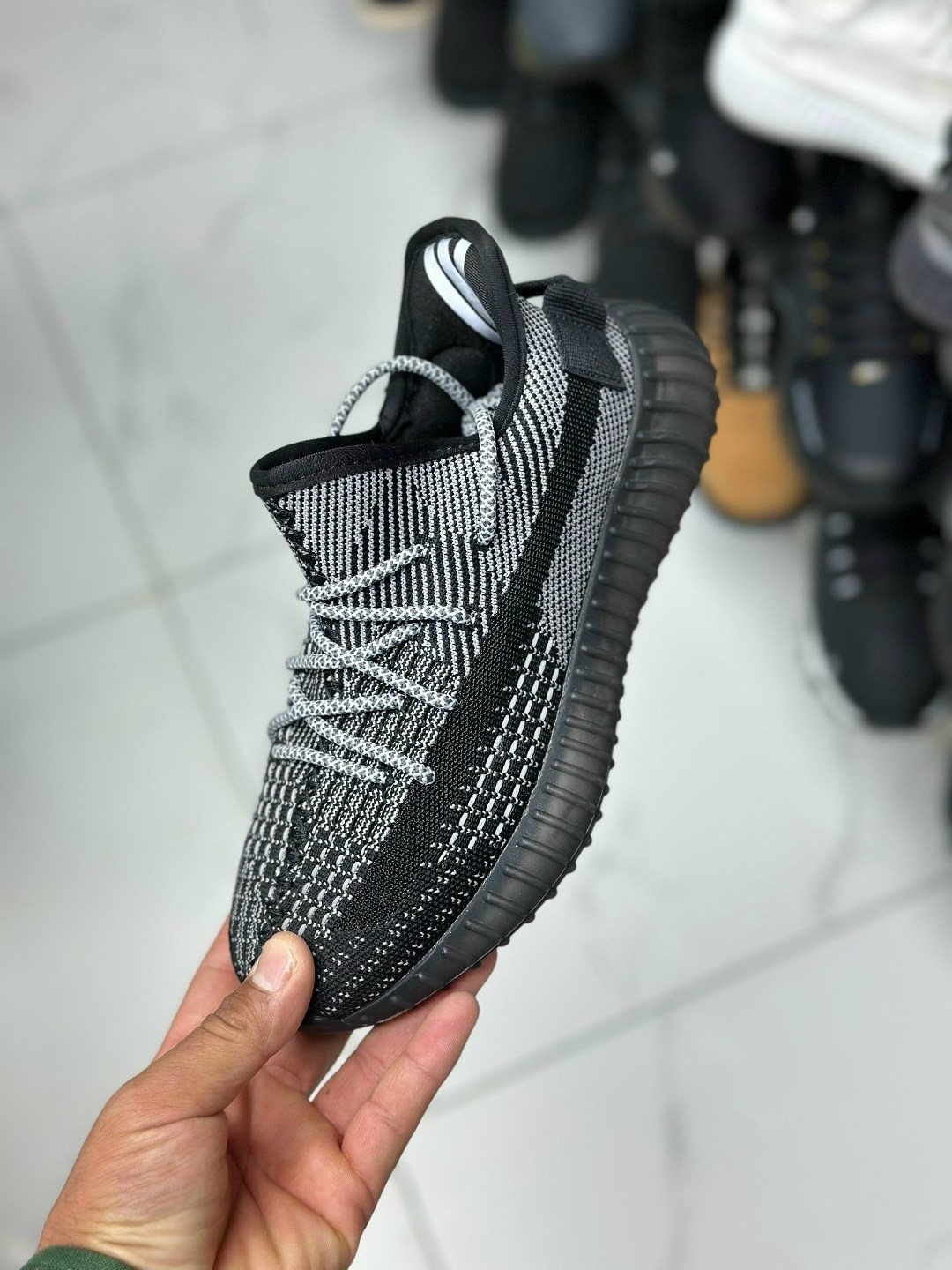 кроссовки,кроссовки изики женские настоящие,кроссовки женскиe,adidas yeezy boost 350 v2 white,кроссовки adidas yeezy boost
