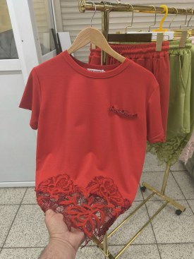 Костюм