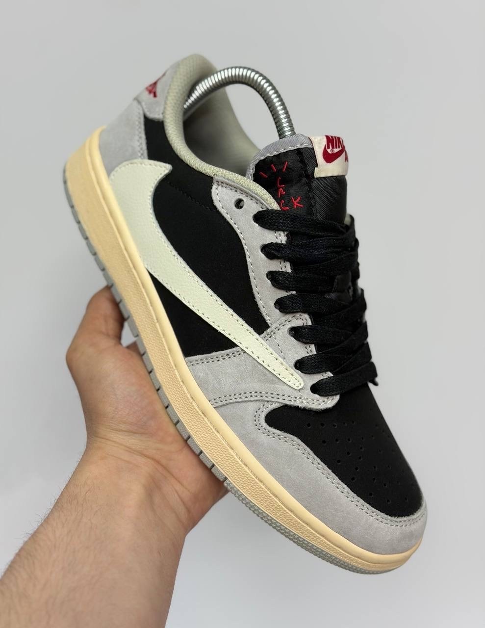 кроссовки nike air jordan 1 low x travis scott,nike air jordan 1 low travis scott,кроссовки travis scott x air jordan 1 low,nike air jordan 1 low x travis scott,air jordan 1 low travis scott