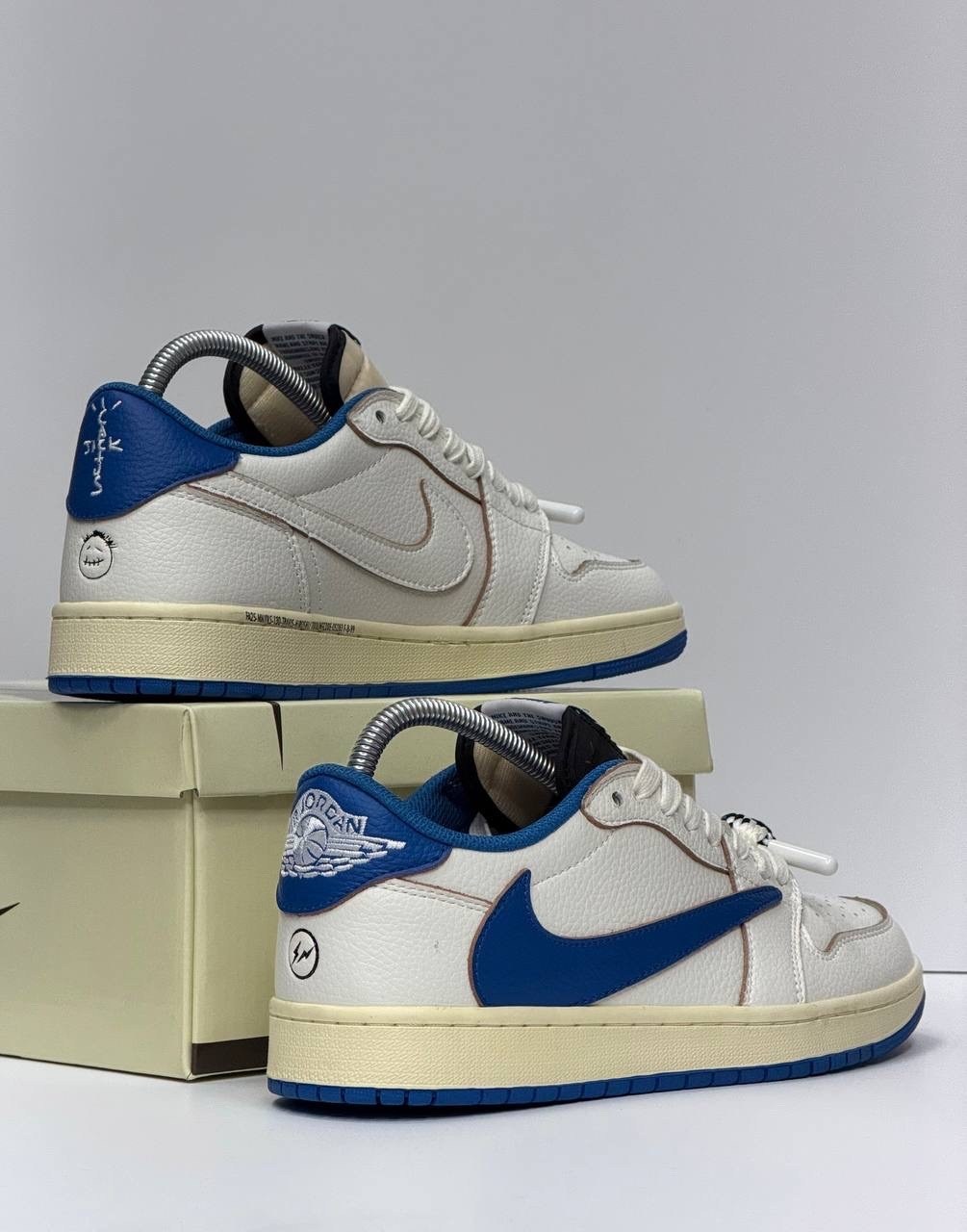 air jordan 1 low travis scott,nike air jordan 1 low travis scott,кроссовки travis scott x fragment x air jordan 1,nike air jordan 1 low x travis scott,кроссовки travis scott x air jordan 1 low og