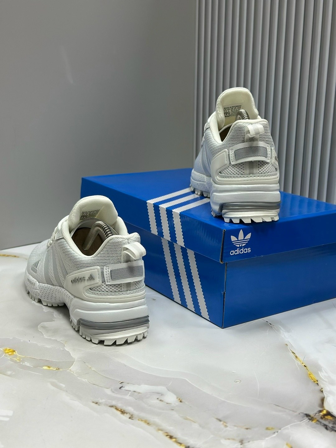 кроссовки adidas,кроссовки женские adidas,кроссовки adidas marathon,мужские кроссовки adidas,кроссовки