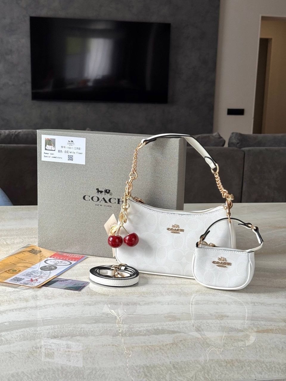 сумка женская coach,сумка coach,coach сумка на плечо,сумка coach белая,coach white shoulder bag