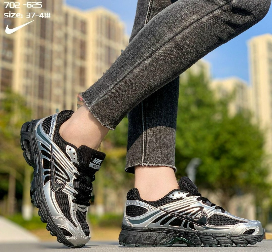 nike air max moto 2k "black/metallic silver",nike air max moto 2k black/metallic silver/anthracite,кроссовки мужские женские,nike air max moto 2k черное/металлическое серебро,кроссовки для бега