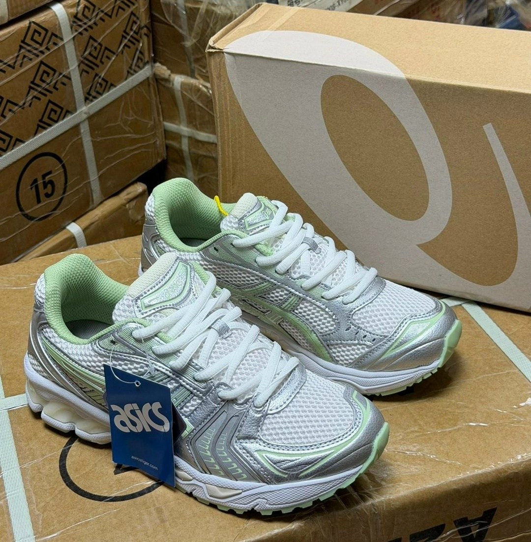 кроссовки,кроссовки nike,женские кроссовки,кроссовки мужские женские,кроссовки nike v 2 k run