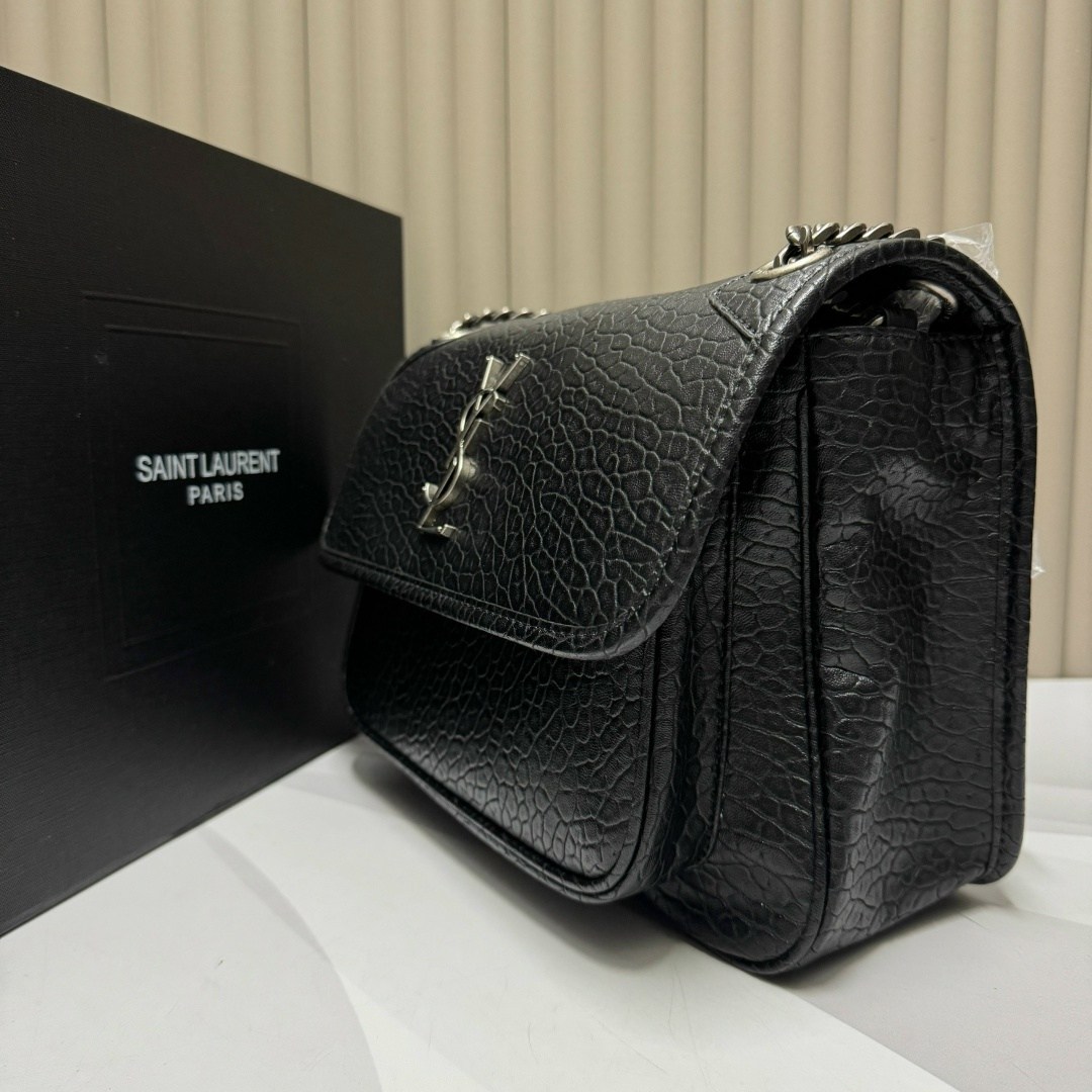 yves saint laurent сумка,yves saint laurent сумка на плечо,женская сумка на yves saint laurent,сумка saint laurent,saint laurent сумка на плечо