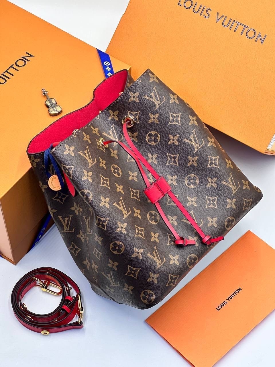 сумка женская louis vuitton,cумка louis vuitton,сумка ведро луи виттон,сумки женские louis vuitton сумка louis vuitton,сумки луи виттон