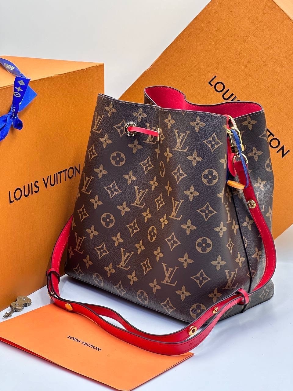 сумка женская louis vuitton,cумка louis vuitton,сумка ведро луи виттон,сумки женские louis vuitton сумка louis vuitton,сумки луи виттон
