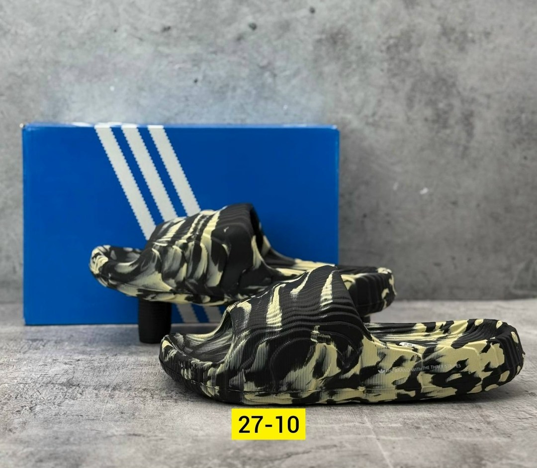 шлепанцы adidas,шлепанцы adidas adilette,шлепки adidas,шлепанцы мужские,тапки мужские