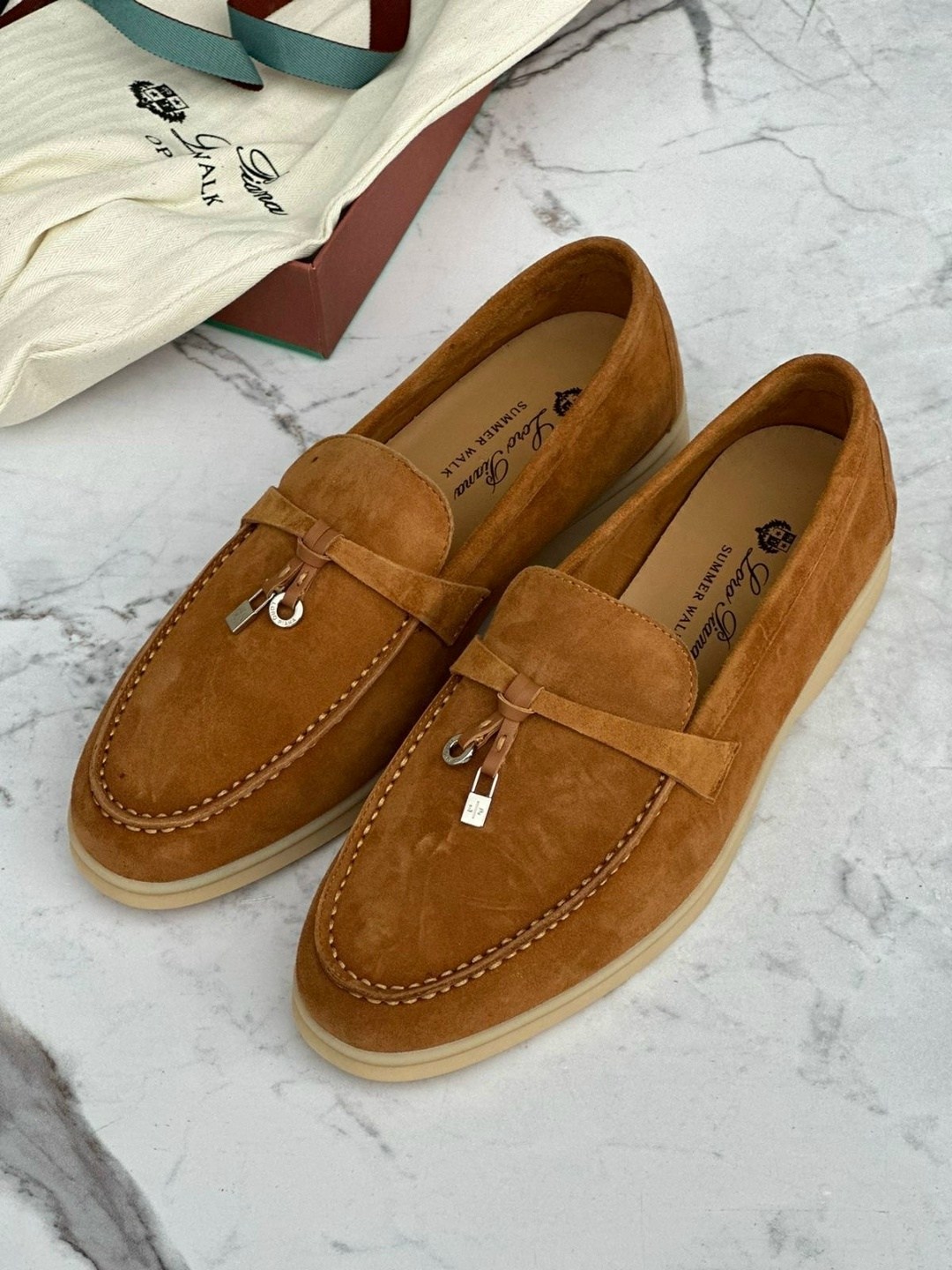 лоферы loro piana,лоферы женские loro piana,замшевые лоферы,,замшевые лоферы с замочком
