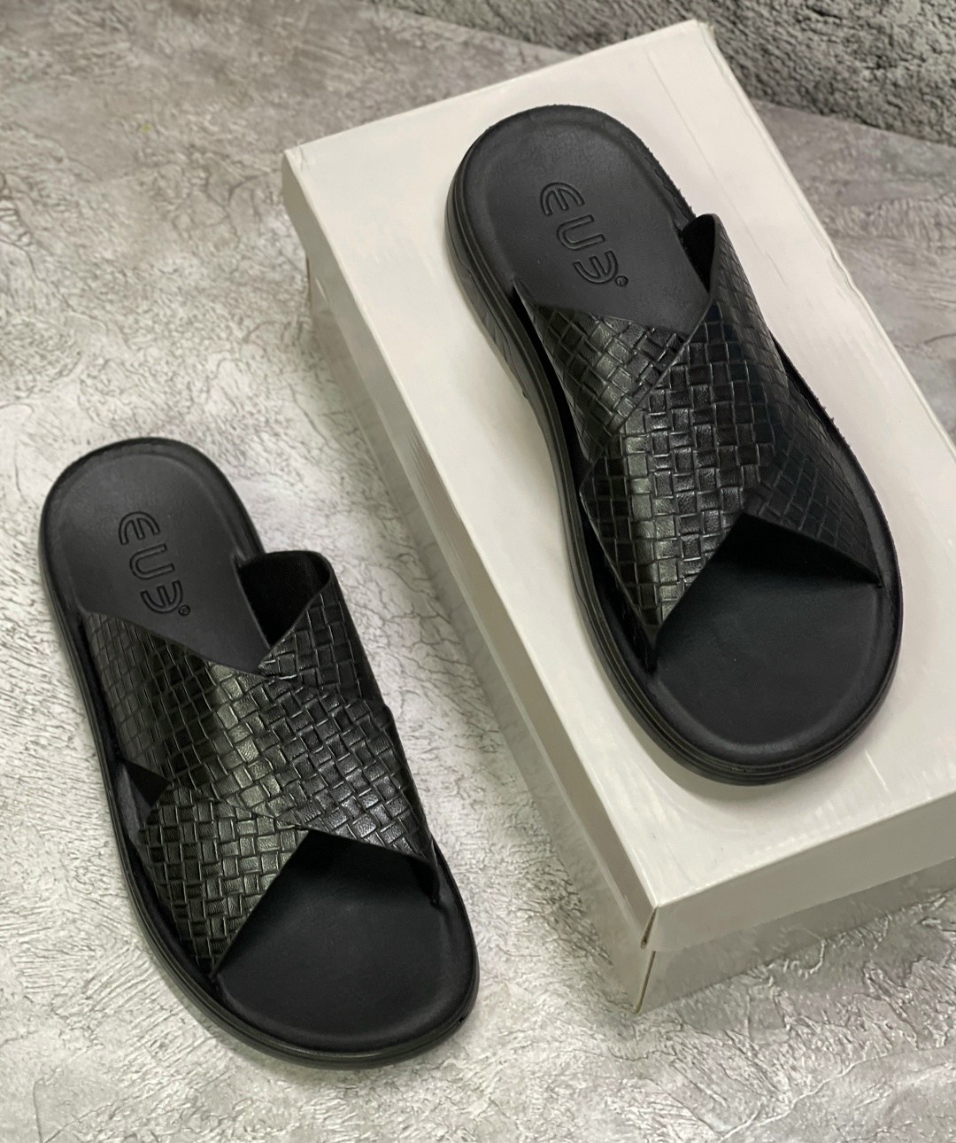 кожаные шлепанцы bottega veneta,шлепки боттега венета,шлепанцы боттега венета,шлепанцы bottega veneta,шлепанцы bottega veneta мужские