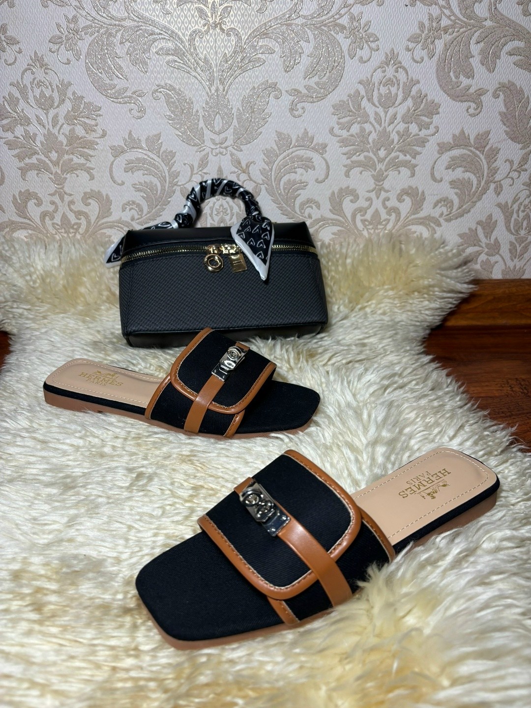 женские шлепанцы,, женская,шлепки женские,модная
