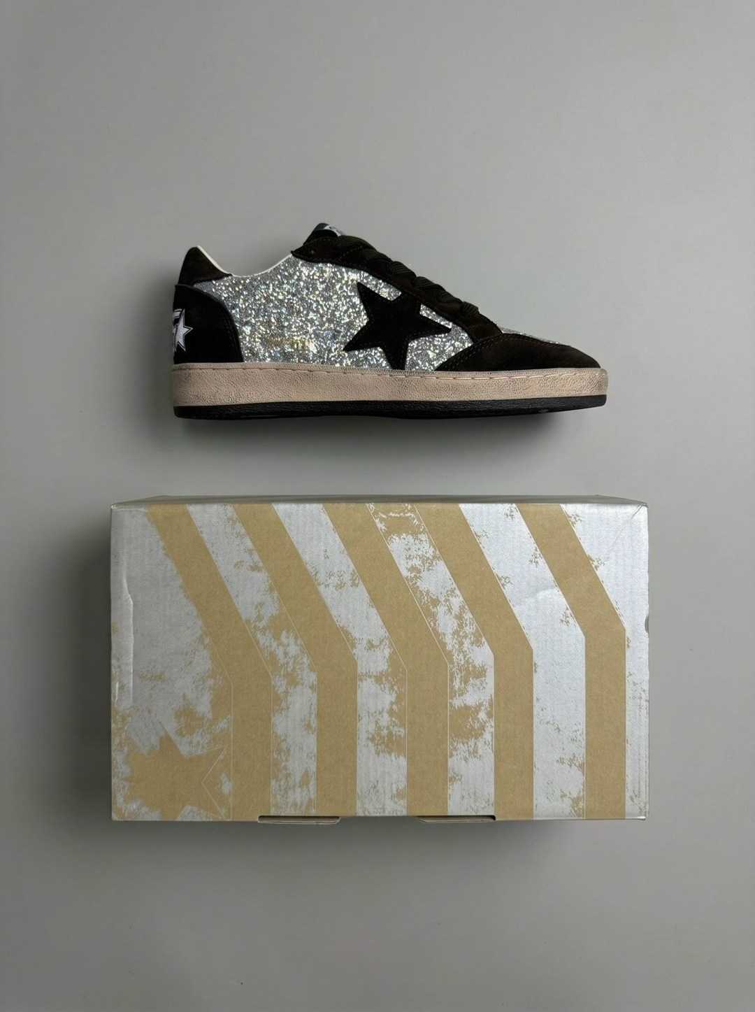кеды golden goose,golden goose кеды черные,кроссовки golden goose с пайетками на платформе,,женские кеды golden goose