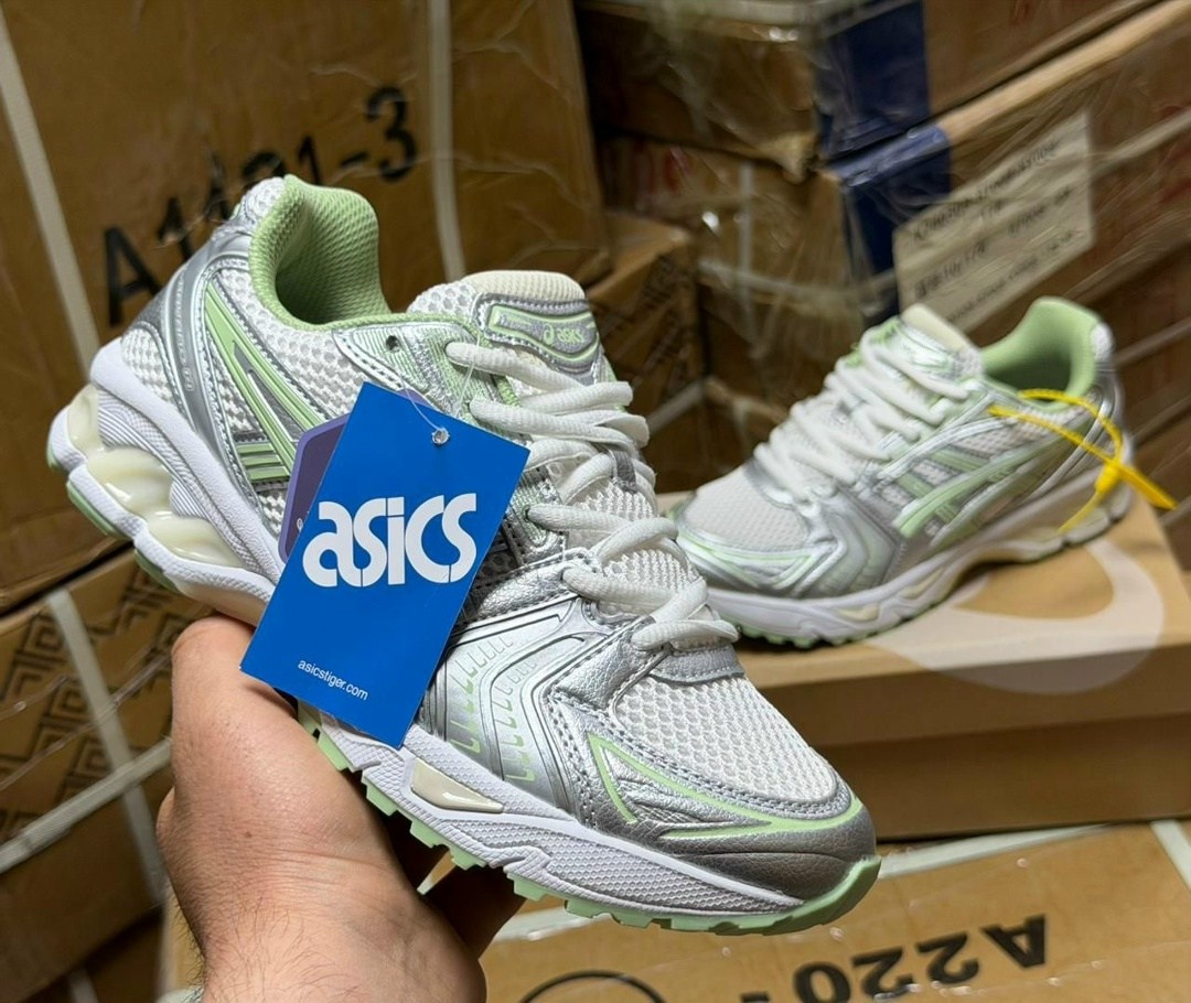 кроссовки,кроссовки nike,женские кроссовки,кроссовки мужские женские,кроссовки nike v 2 k run