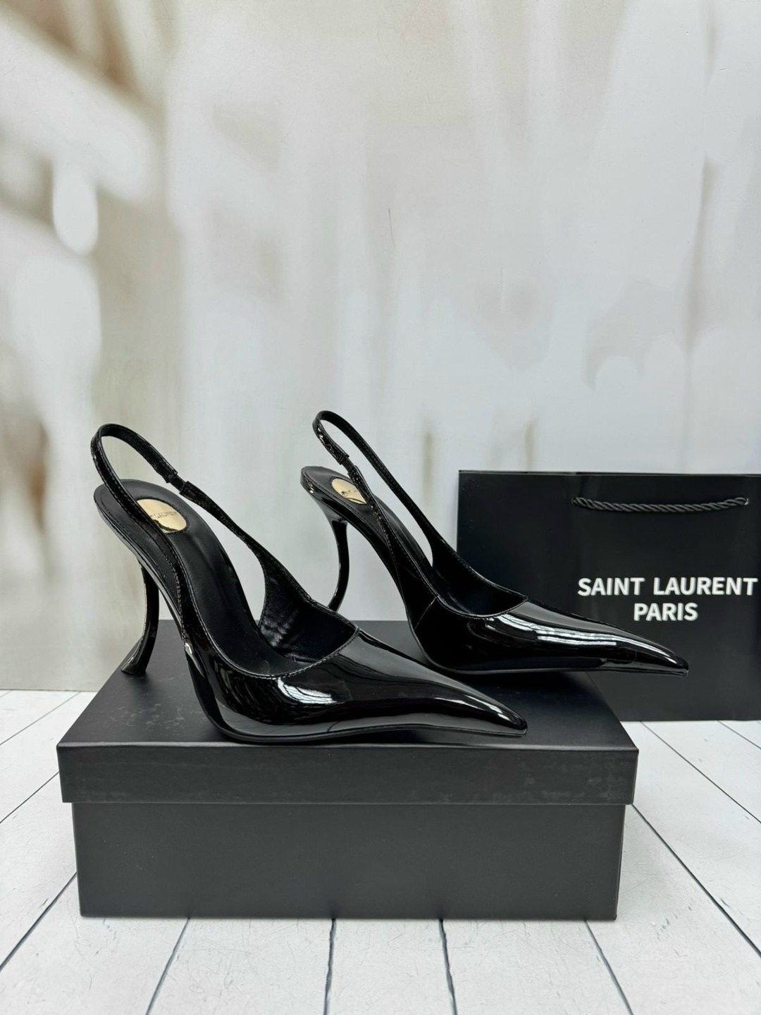 saint laurent туфли,yves saint laurent туфли,босоножки saint laurent,босоножки yves saint laurent,saint laurent черные кожаные туфли sl24 для женщин