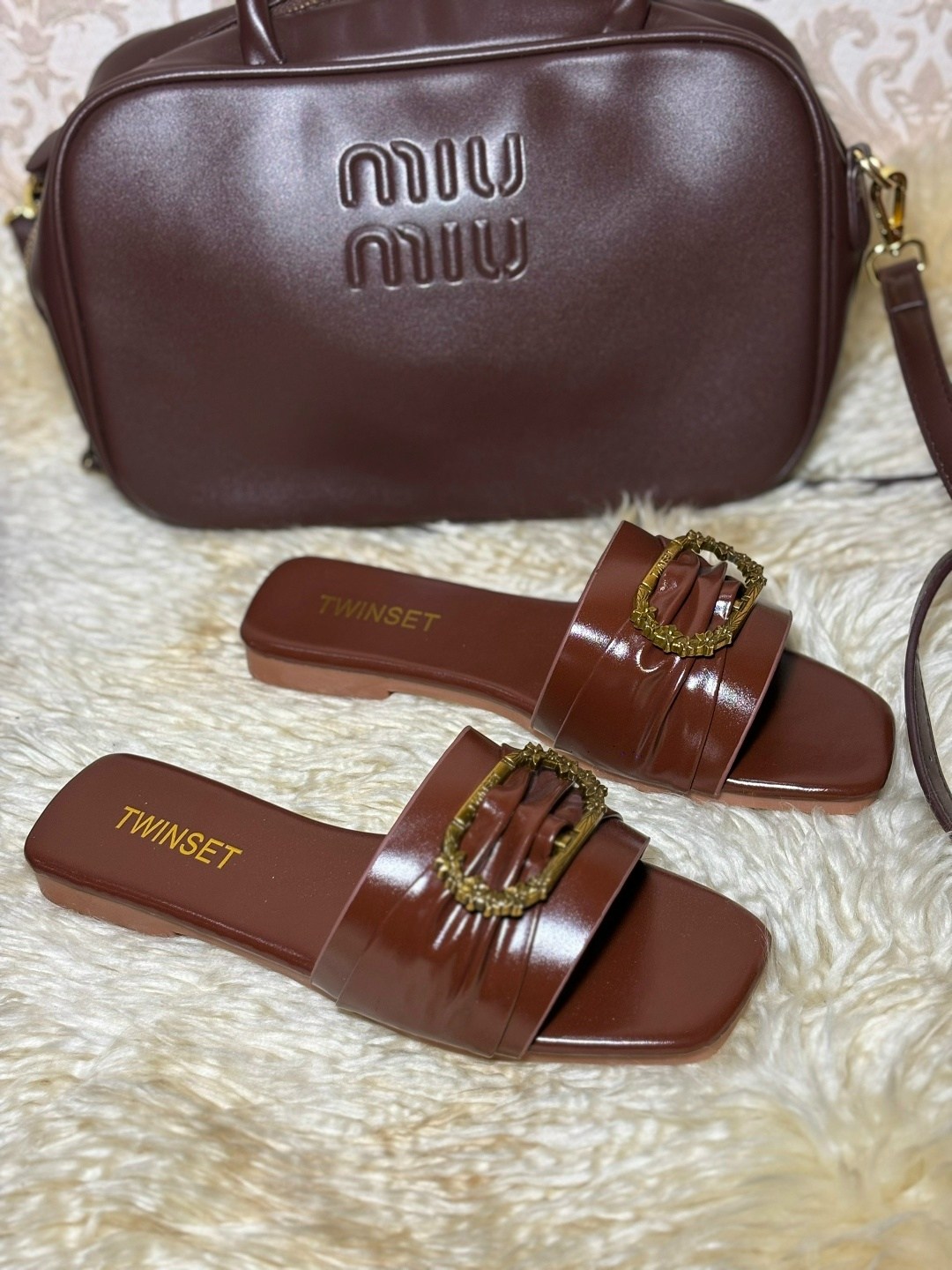 шлепанцы miu miu,шлепанцы коричневые miu miu,шлепанцы женские,шлепки miu miu,сандалии miu miu