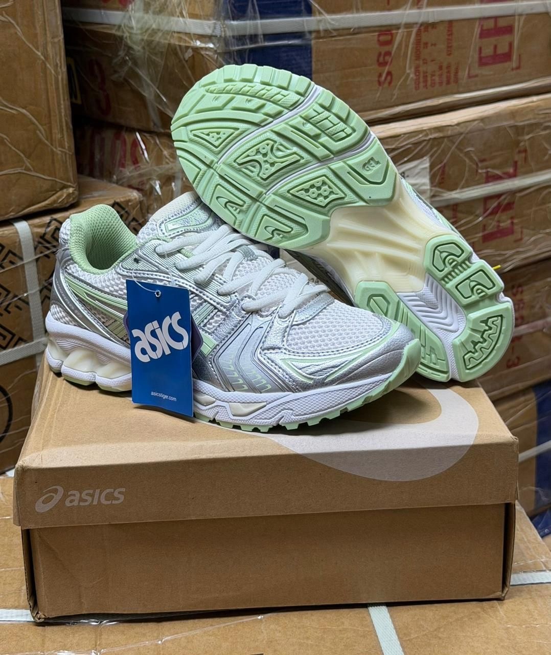 кроссовки,кроссовки nike,женские кроссовки,кроссовки мужские женские,кроссовки nike v 2 k run