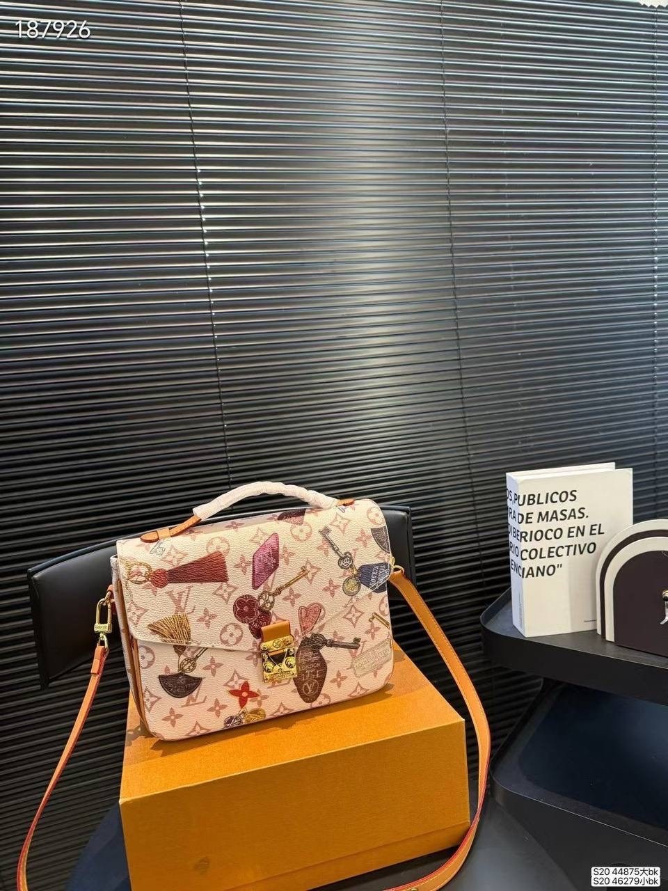 louis vuitton сумка на плечо,сумка louis vuitton,сумка,модная сумка,сумка модная женская