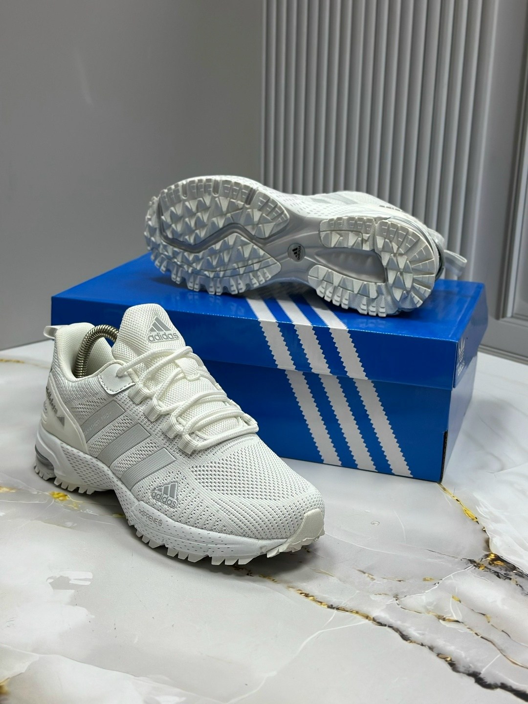 кроссовки adidas,кроссовки женские adidas,кроссовки adidas marathon,мужские кроссовки adidas,кроссовки