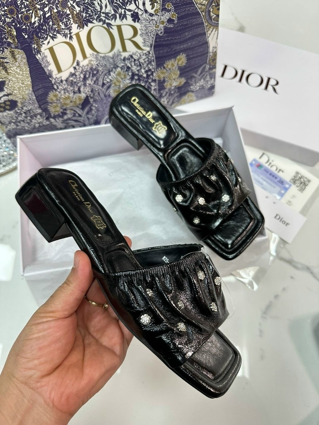 christian dior шлепанцы коллекция 2026,шлепки диор,шлепки диор женские,,босоножки кристиан диор