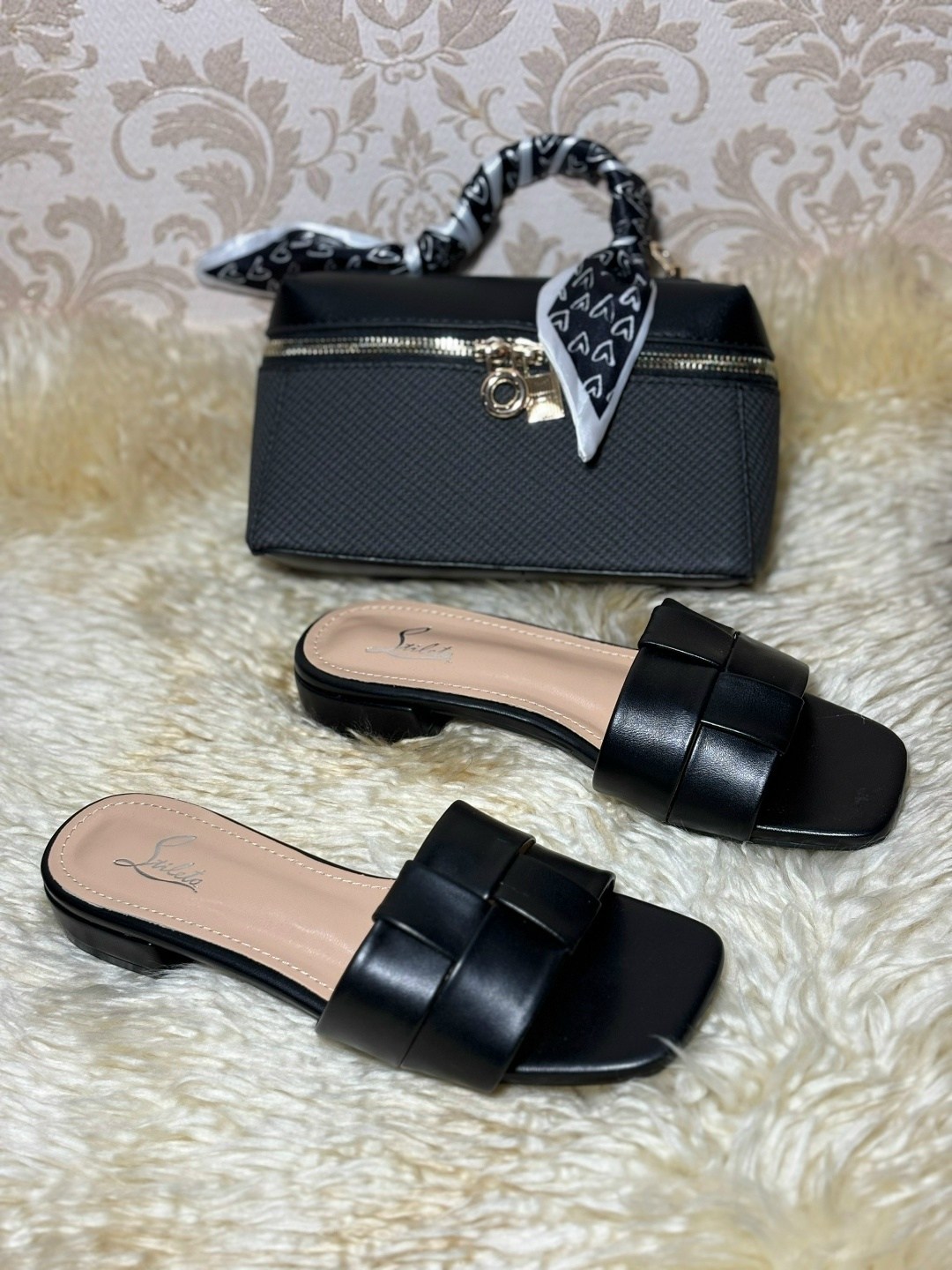 шлепанцы miu miu,шлепанцы коричневые miu miu,шлепанцы женские,шлепки miu miu,сандалии miu miu