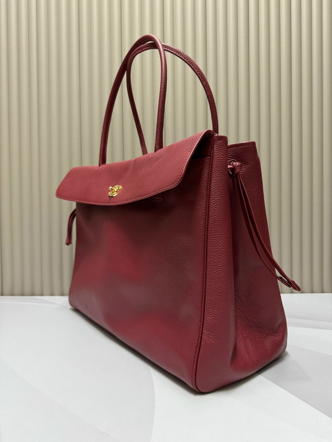 сумка,сумки женская,модная сумка,большие сумки,черная кожаная сумка balenciaga rodeo large