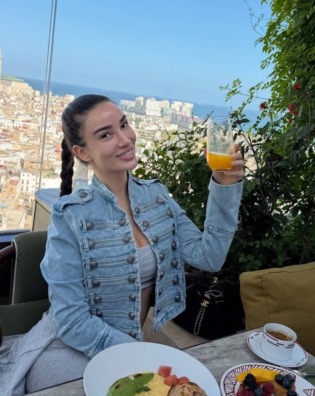 мадлен мамадалиева,девушка,мадина мамадалиева,эскортниц,emilia danilevskaya