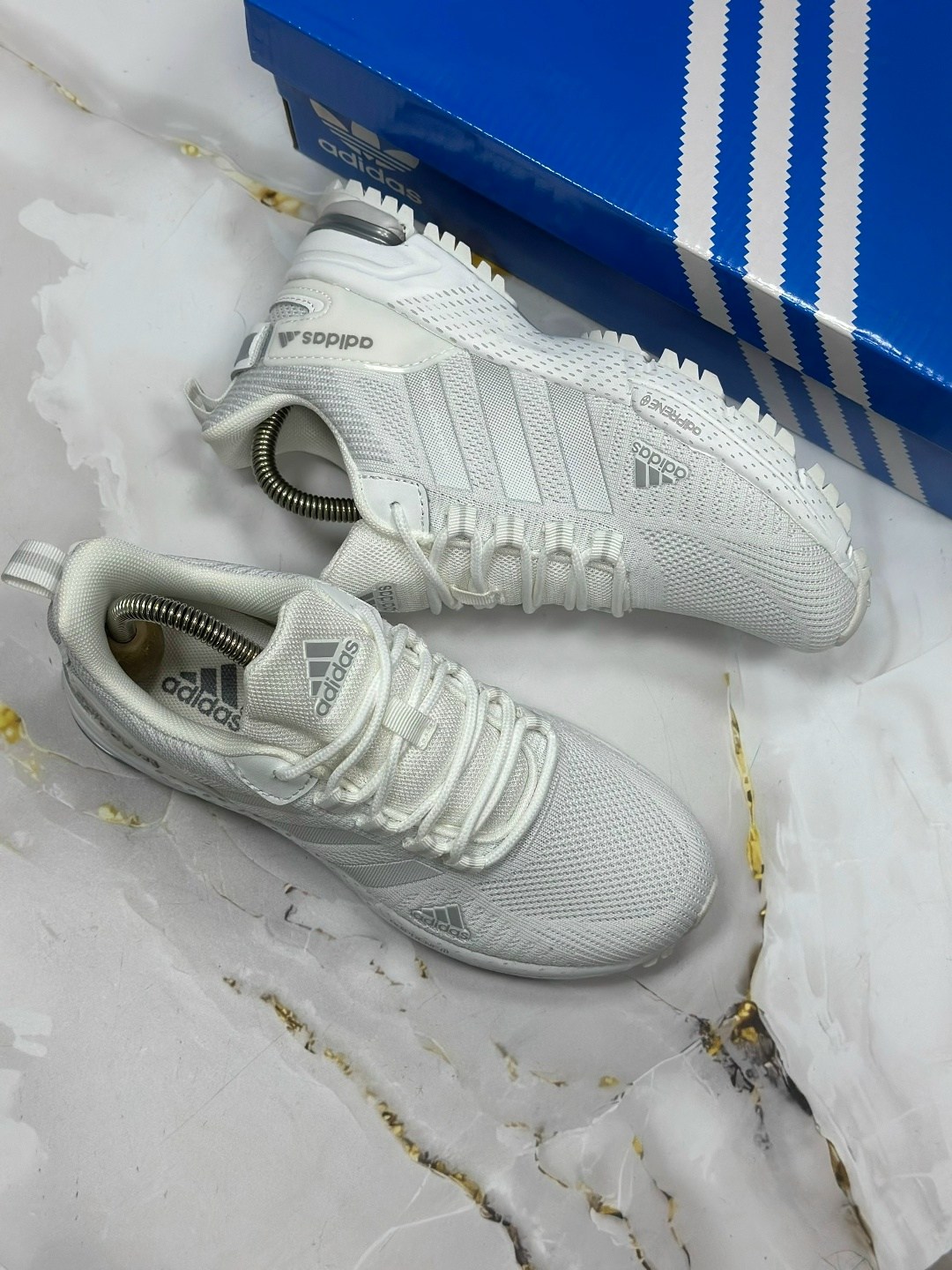 кроссовки adidas,кроссовки женские adidas,кроссовки adidas marathon,мужские кроссовки adidas,кроссовки