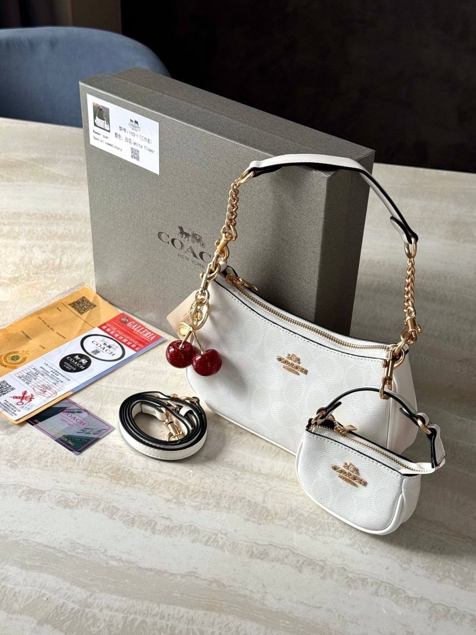 сумка женская coach,сумка coach,coach сумка на плечо,сумка coach белая,coach white shoulder bag