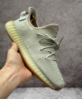 Кроссовки