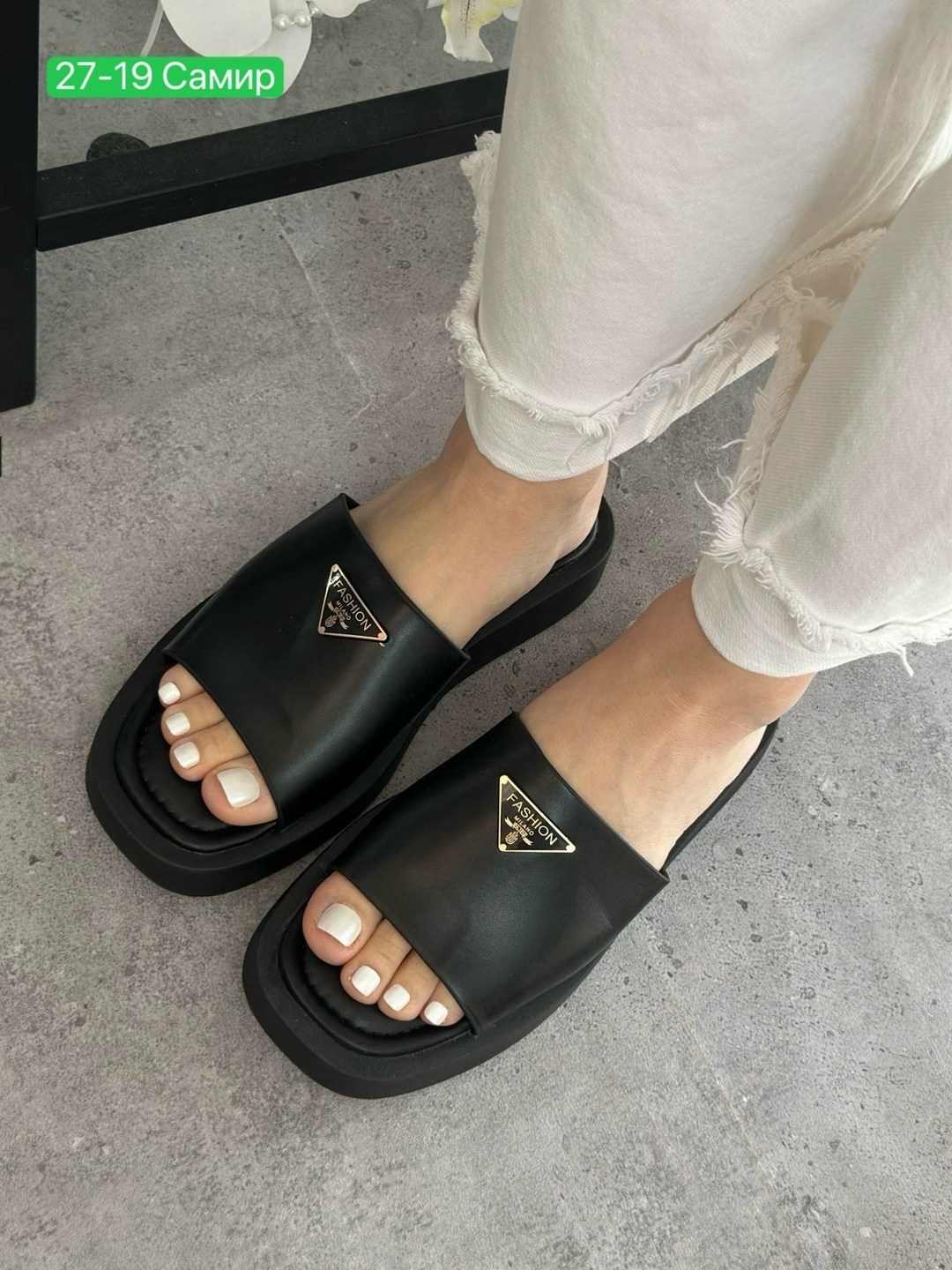 шлепанцы женские,,шлепанцы прада женские,тапочки модные,шлепанцы prada