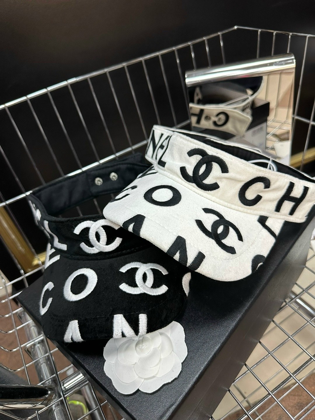 шлепанцы chanel,шлепки шанель,женские шлепанцы,шлепки chanel,шлепки женские
