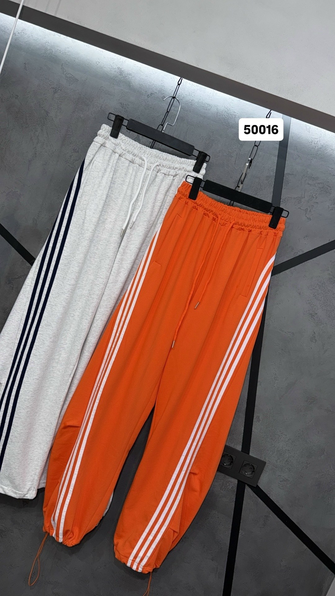 спортивные брюки adidas originals,спортивные штаны,спортивные брюки,спортивные штаны adidas originals,адидас штаны