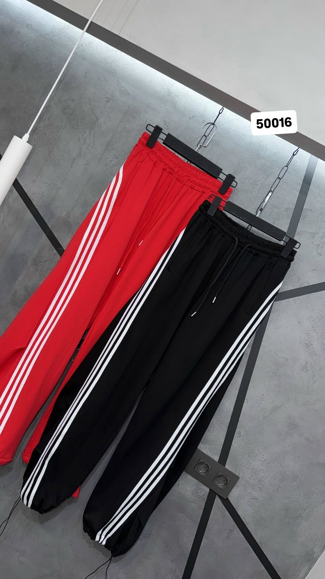 спортивные брюки adidas originals,спортивные штаны,спортивные брюки,спортивные штаны adidas originals,адидас штаны