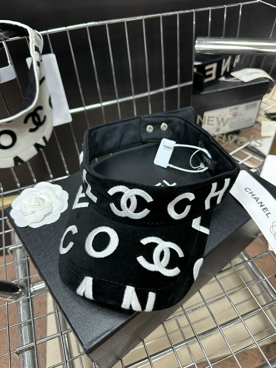 шлепанцы chanel,шлепки шанель,женские шлепанцы,шлепки chanel,шлепки женские