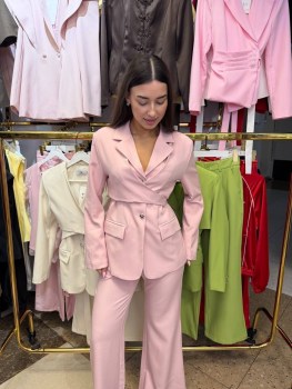 Костюм