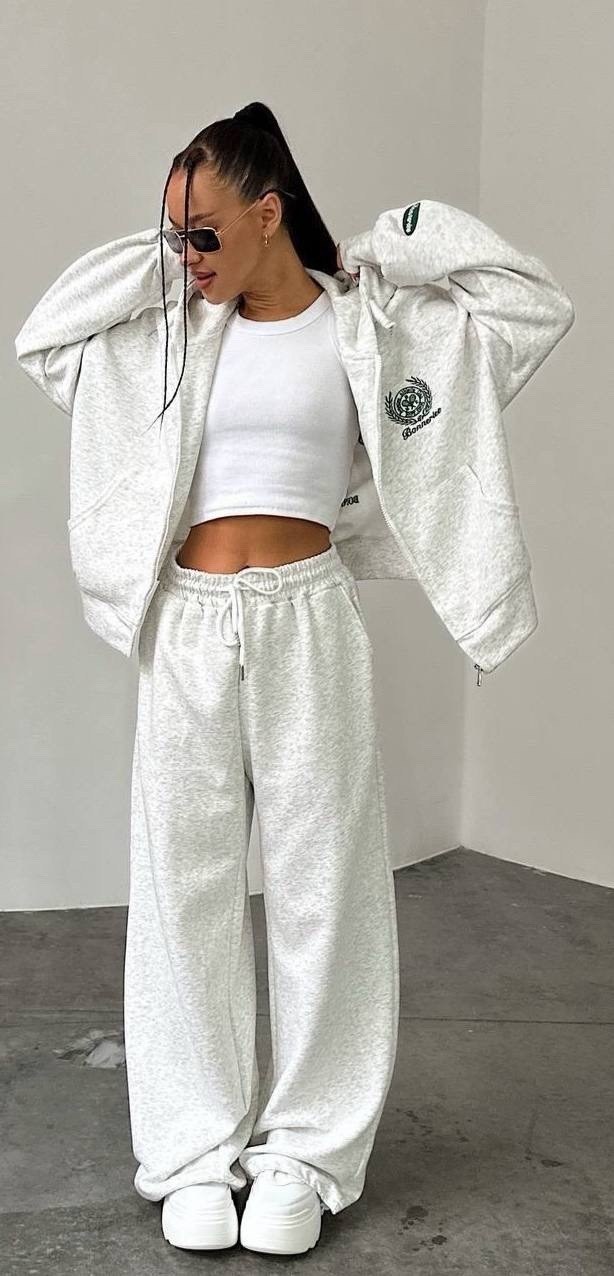 спортивный костюм оранжевый celine,трикотажный оранжевый костюм,оранжевые спортивные костюмы,спортивные костюмы женские,оранжевый костюм