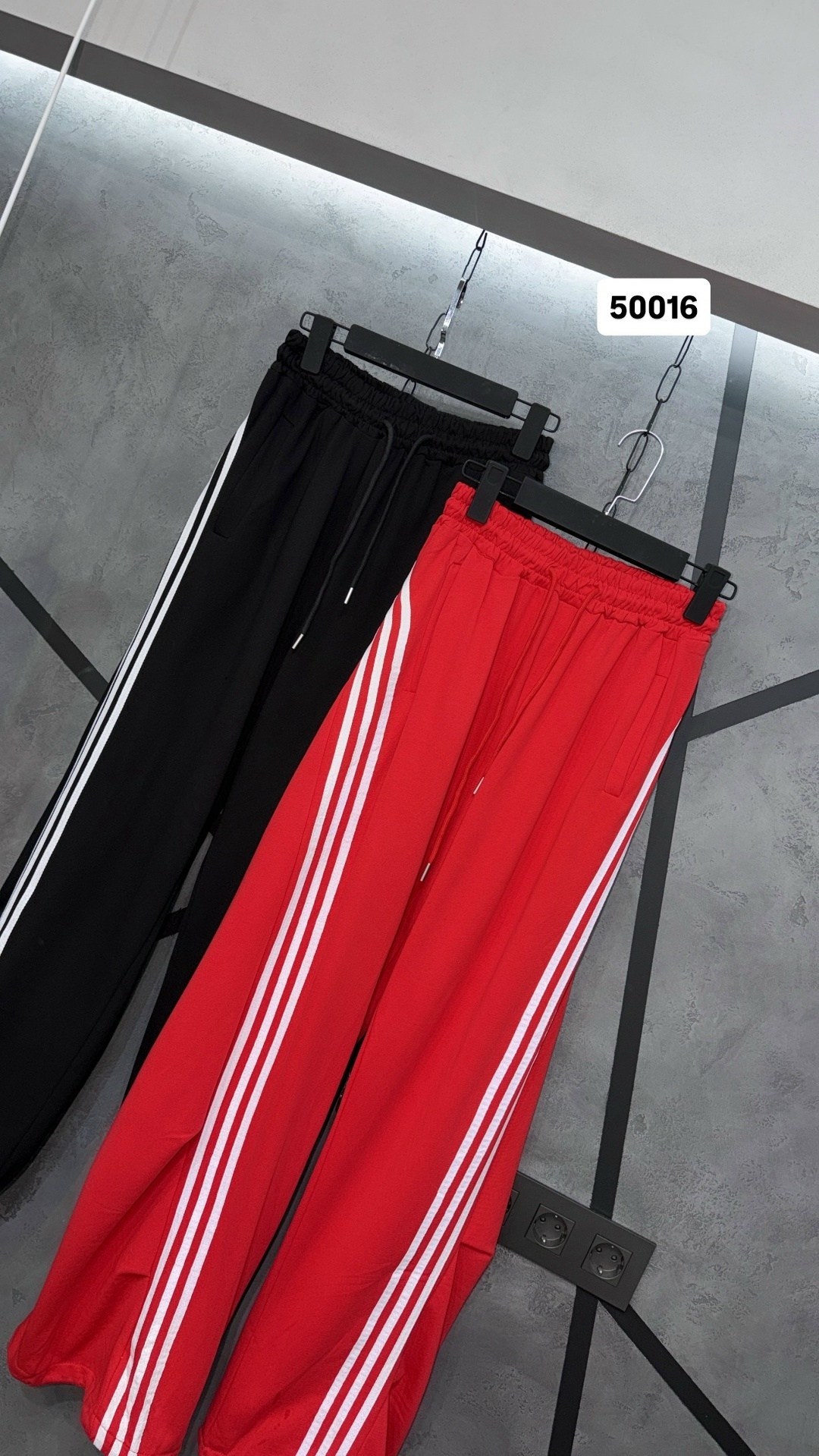 спортивные брюки adidas originals,спортивные штаны,спортивные брюки,спортивные штаны adidas originals,адидас штаны