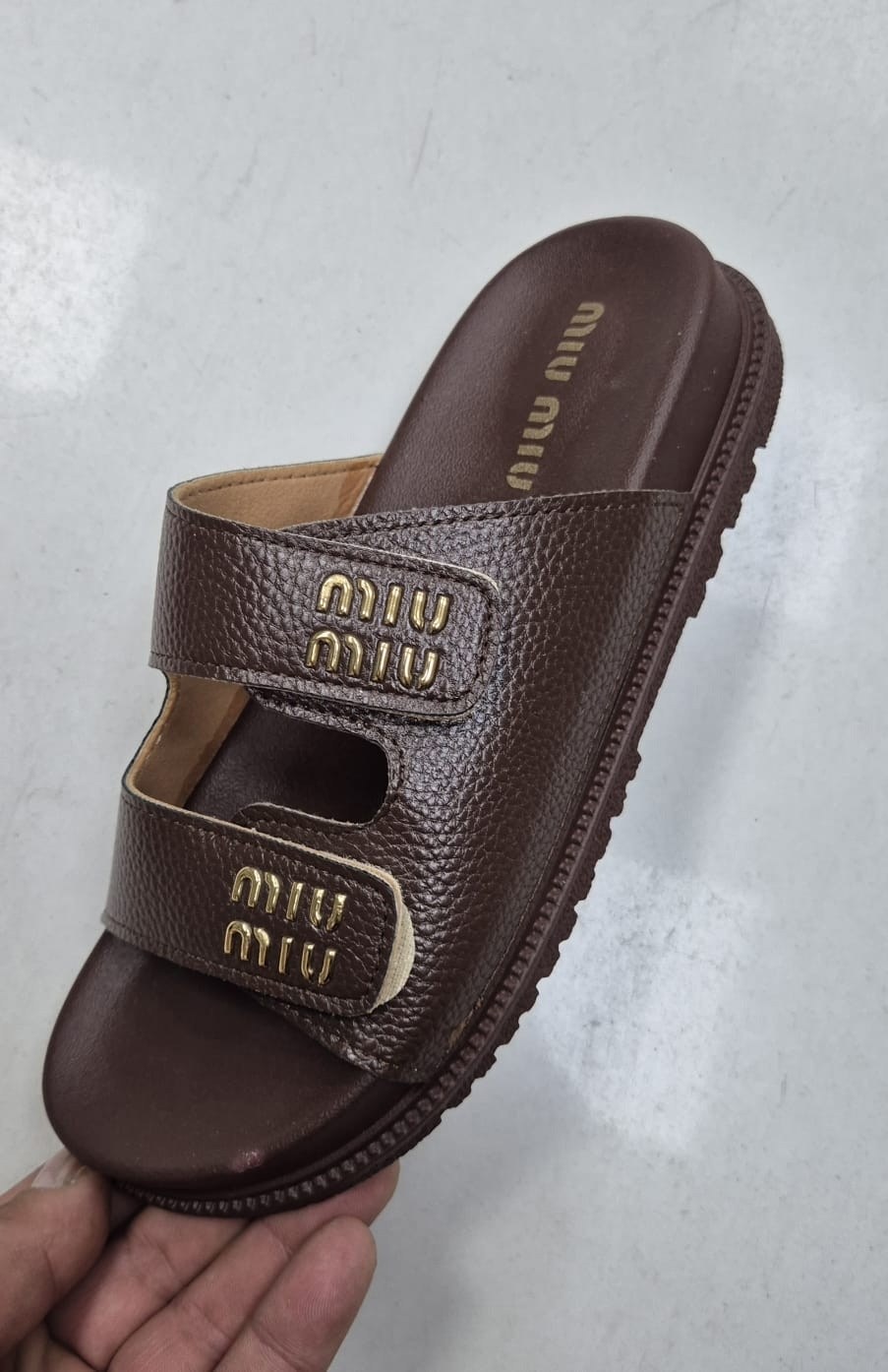 ,шлепанцы женские,шлепанцы miu miu,женские шлепки,шлепанцы модные