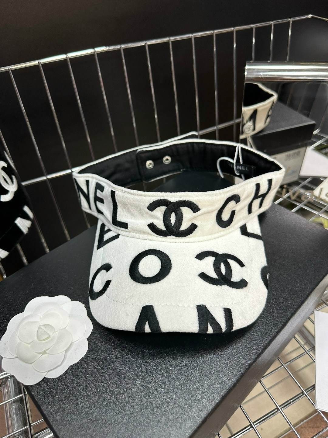 шлепанцы chanel,шлепки шанель,женские шлепанцы,шлепки chanel,шлепки женские