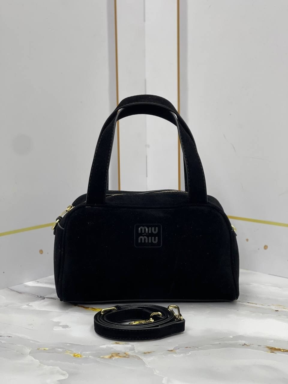 женская сумка miu miu,замшевая чёрная сумка miu miu 23x13 см,miu miu сумка,miu miu замшевая чёрная сумка 28x13 см,сумка miu miu женская на плечо замшевая
