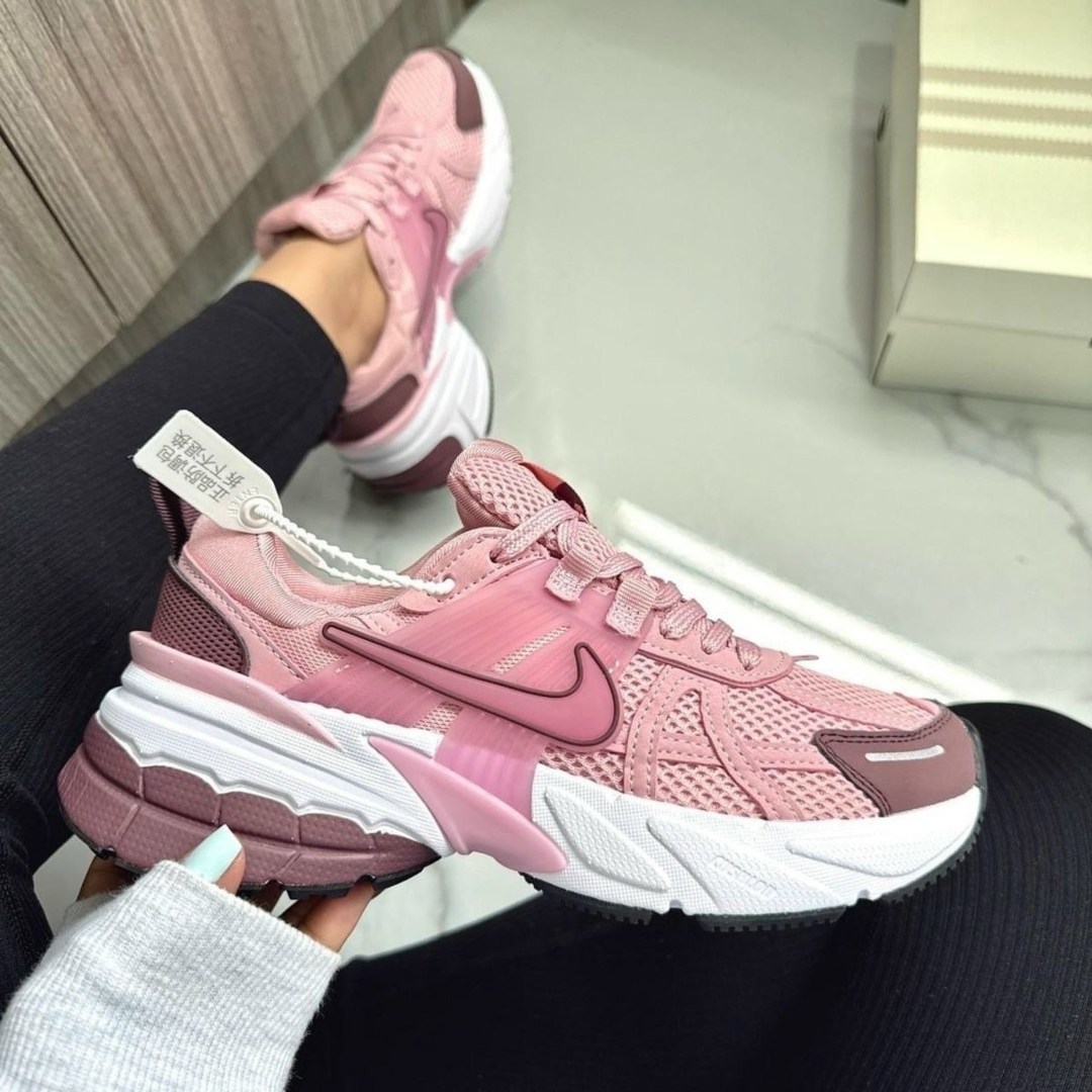 кроссовки,спортивная ,модная ,кроссовки nike женские,женские кроссовки