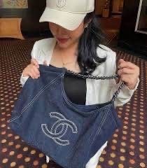 сумка chanel,сумка женская chanel,сумка шанель тоут бэг,сумка шанель,сумка тоут chanel