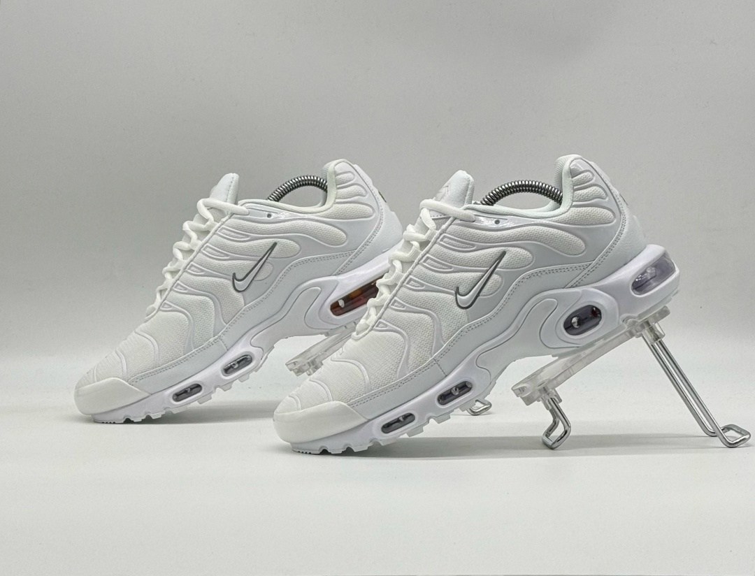 кроссовки nike air max tn plus,nike air max tn plus white,кроссовки,nike air max plus tn,кроссовки nike air max plus