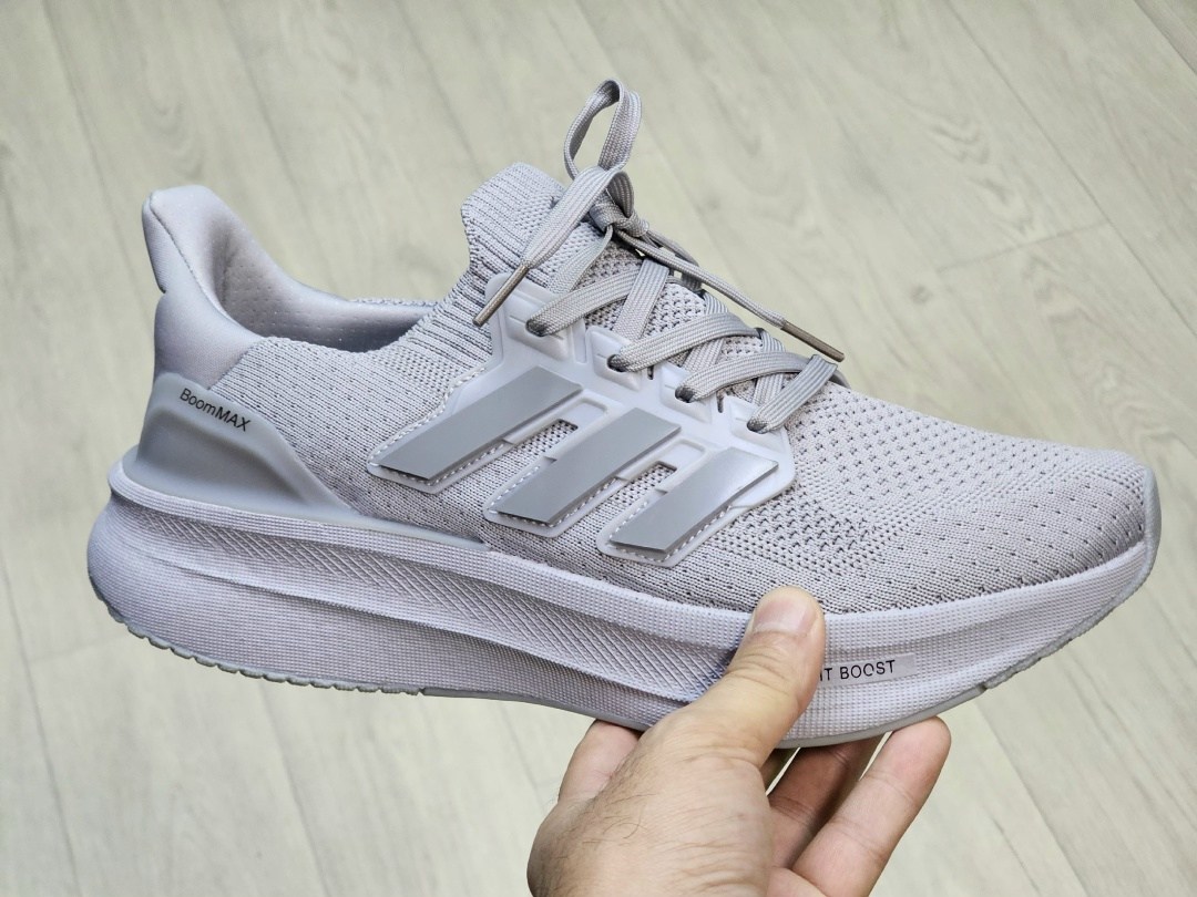 кроссовки adidas,кроссовки женские adidas,кроссовки adidas ultraboost,кроссовки мужские женские adidas,кроссовки