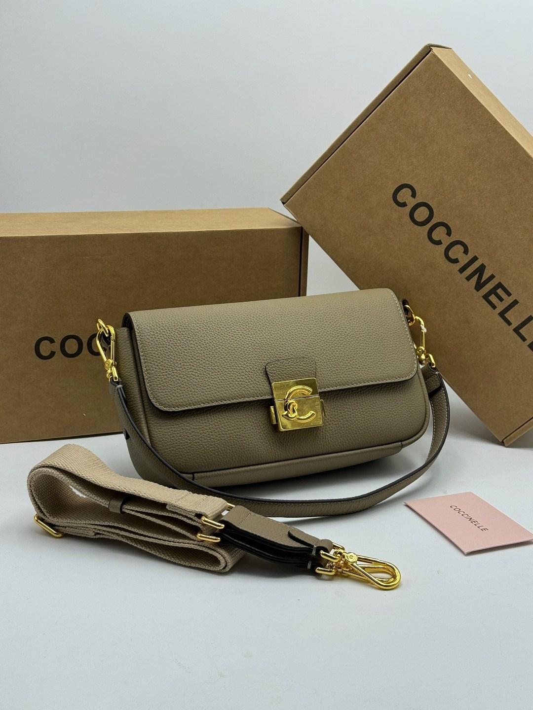 coccinelle сумка,coccinelle сумка женская,сумки женская,сумка,сумки модные